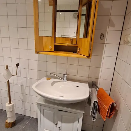 Luessishausen Im Luesserttal Mit 140m2 Und Dsl بيت للعطل *