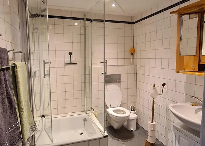 Luessishausen Im Luesserttal Mit 140M2 Und Glasfaser-Dsl בית נופש